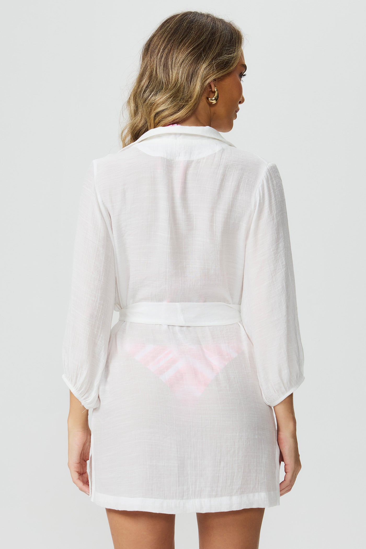 Saída de praia off white detalhe amarração Fato Básico