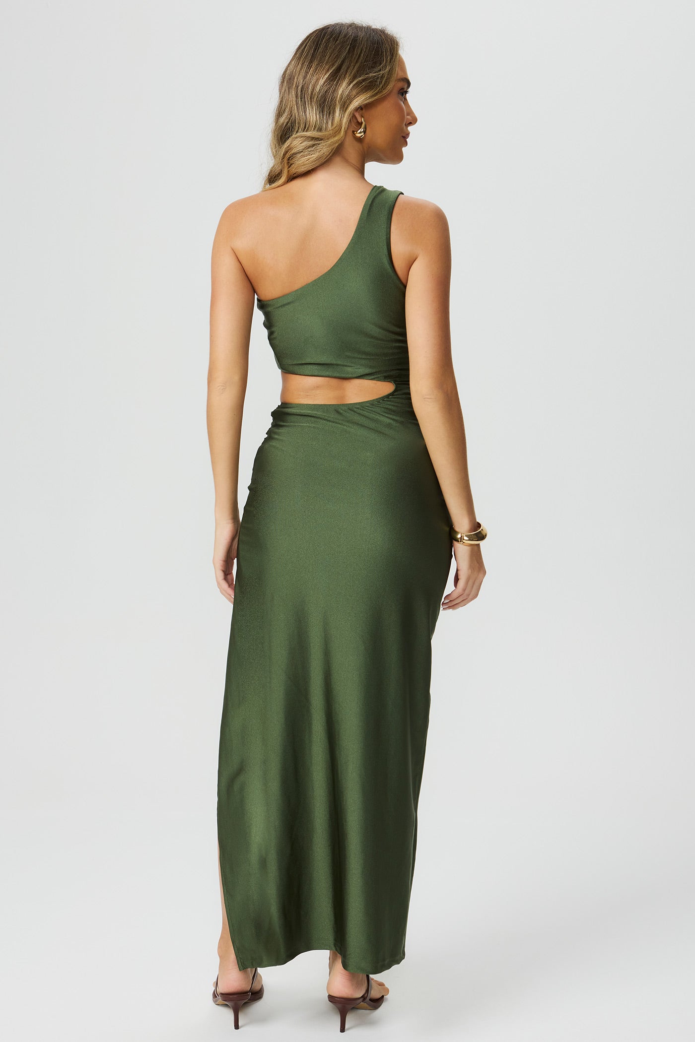 Saída drapeada com aviamento verde Fato Básico