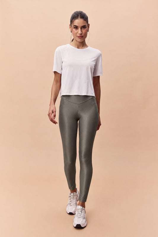 Legging brilho com recortes verde oliva Fato Básico