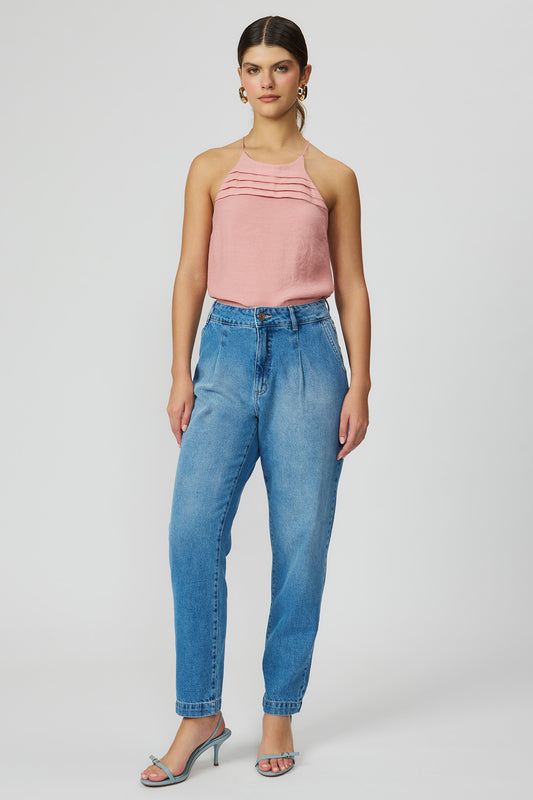 Calça jeans reta com pregas Fato Básico